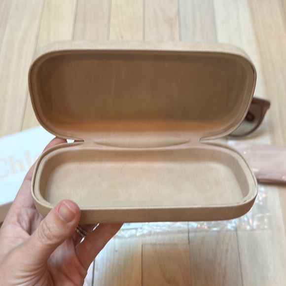 Chloe Elize Nude Sunglasses with Case - Picture 5 of 12